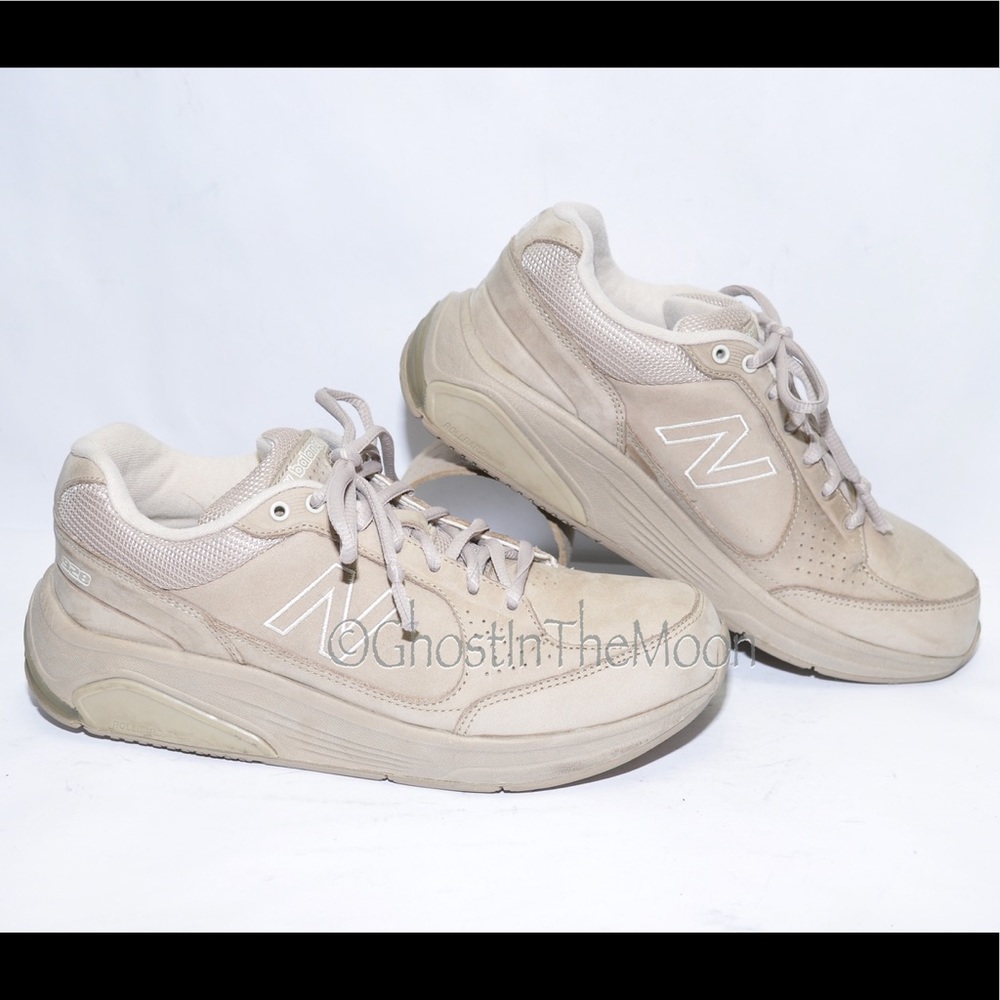 New Balance Womens Sz 7.5 Beige Leather Suede Rollbar Walking Shoes Sneakers